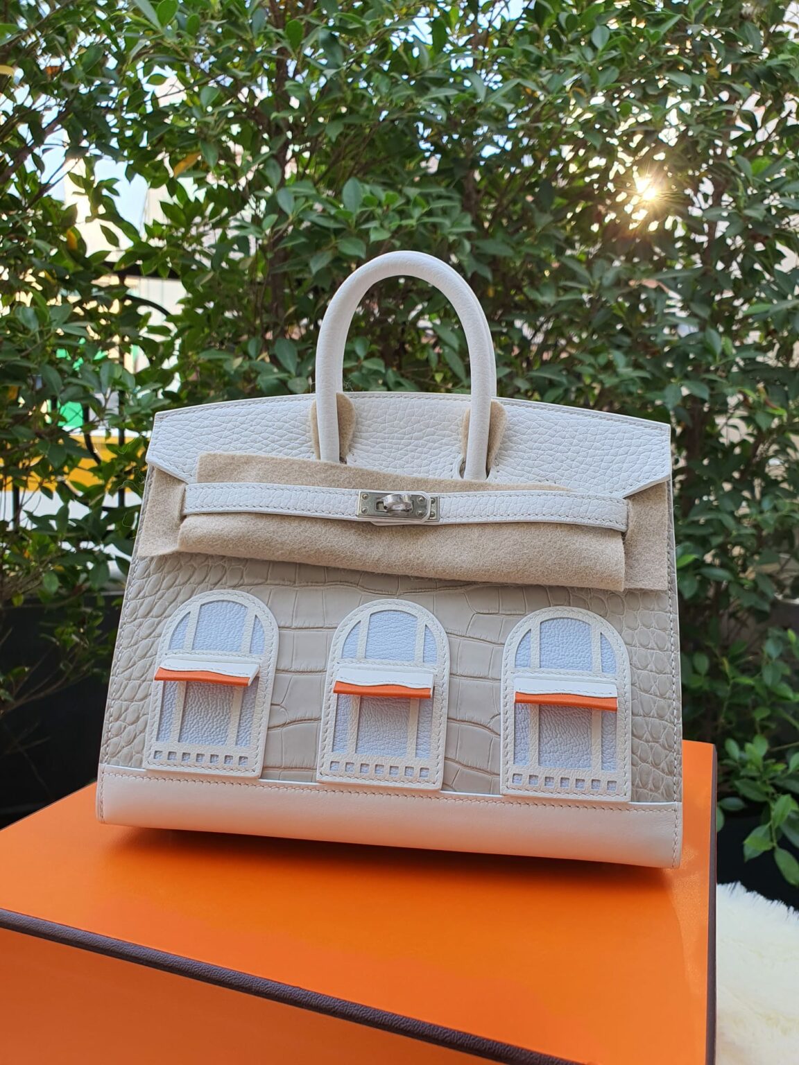 Birkin – Orange Addict